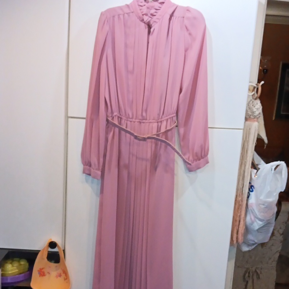 Vintage Pink Long Sleeve Dress